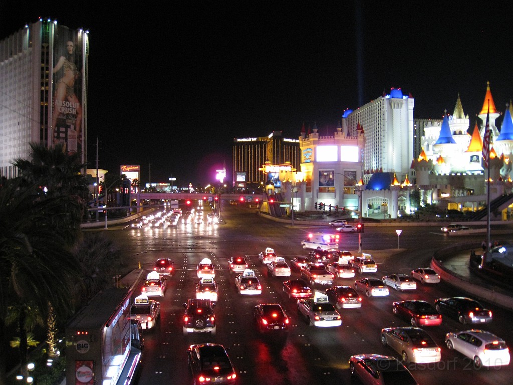 Las Vegas 2010 - Casinos - Buffets 0311.JPG - The 2010 Las Vegas Fire - Ice and Sweat Tour. Half Marathon, Red Rock Canyon, Casinos, Valley of Fire.... and buffets!
